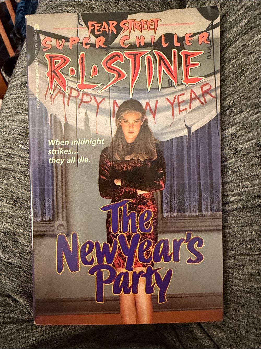 Vintage Y2K Fear Street Super Chiller “The New Year's Party” book by: R.L. Stine